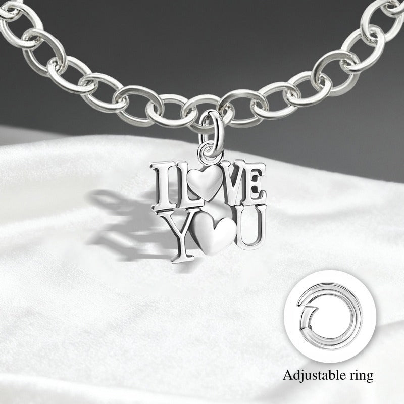 Isto é um pingente de coração em prata 925 com a inscrição "I Love You