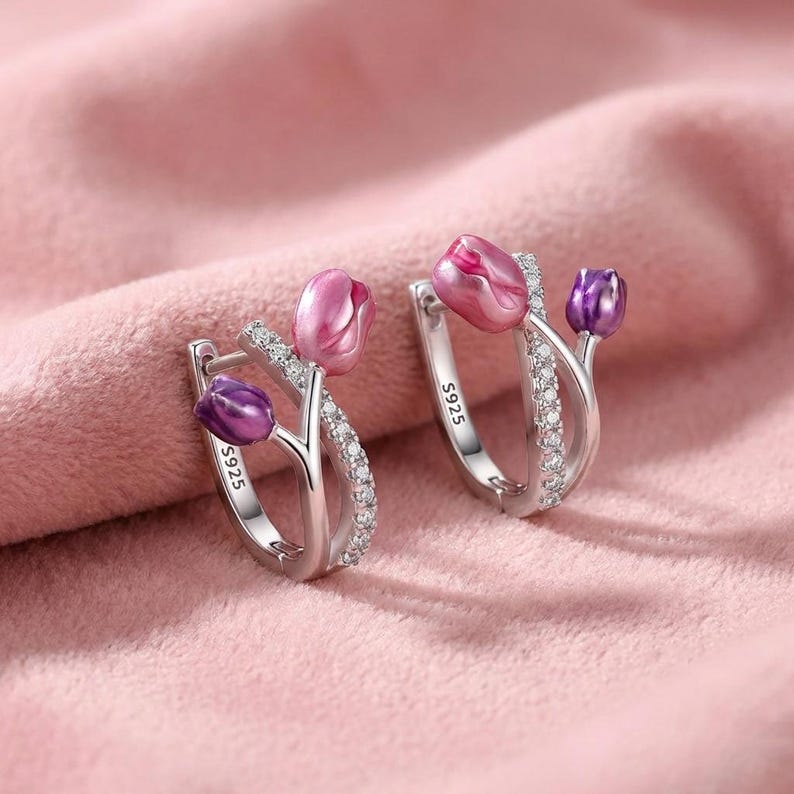 Brincos florais em prata de lei 925 com zircônia roxa – Joias elegantes