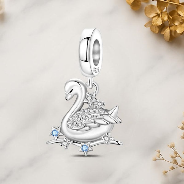Pingente de cisne em prata de lei 925