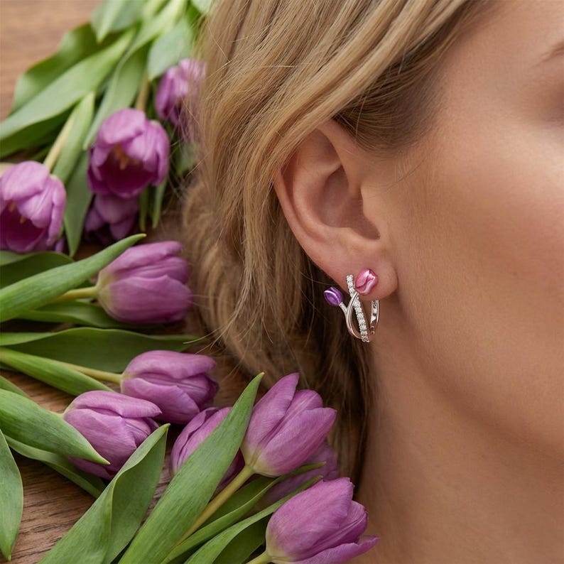 Brincos florais em prata de lei 925 com zircônia roxa – Joias elegantes